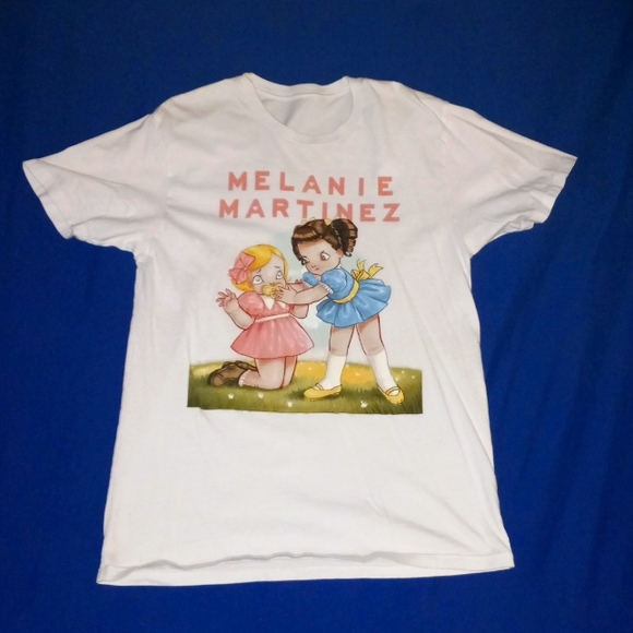 Melanie Martinez T-shirt - Picture 1 of 2